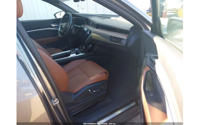 Audi E-Tron PREMIUMPLUS* PANO* ПОДГРЕВ* ОБДУХ* 360 - автомобили, коли, обяви за нови и употребявани 12