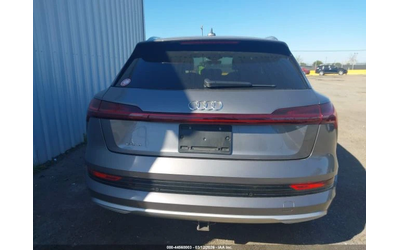 Audi E-Tron PREMIUMPLUS* PANO* ПОДГРЕВ* ОБДУХ* 360 - автомобили, коли, обяви за нови и употребявани 6