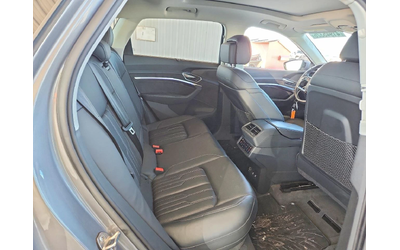 Audi E-Tron PRESTIGE - автомобили, коли, обяви за нови и употребявани 10