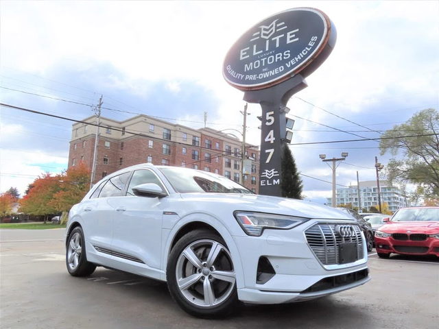 Audi E-Tron Progressiv* DIGITAL* 4 ПОДГРЕВА* ПАНОРАМА* КАМЕРА* - автомобили, коли, обяви за нови и употребявани 0