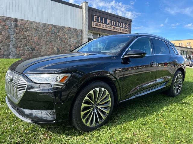 Audi E-Tron TECHNIK* 360 KAMERA* HEADUP* ПАМЕТ* 4 ПОДГРЕВА* - автомобили, коли, обяви за нови и употребявани 0