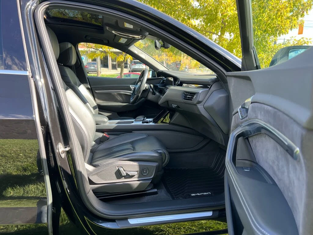 Audi E-Tron TECHNIK* 360 KAMERA* HEADUP* ПАМЕТ* 4 ПОДГРЕВА* - автомобили, коли, обяви за нови и употребявани 16