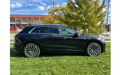 Audi E-Tron TECHNIK* 360 KAMERA* HEADUP* ПАМЕТ* 4 ПОДГРЕВА* - автомобили, коли, обяви за нови и употребявани 6