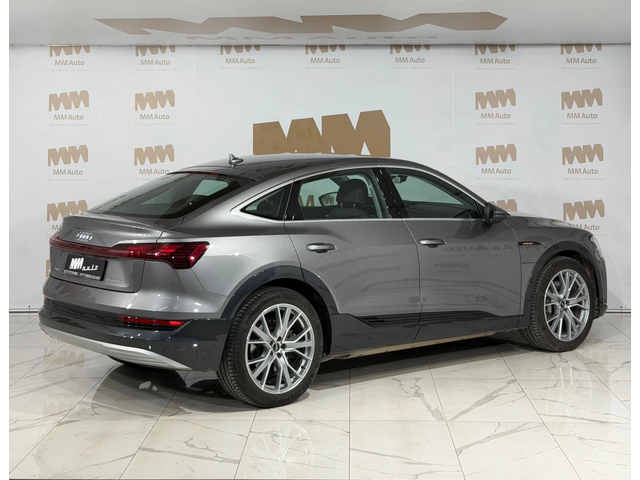 Audi E-Tron 55 Quattro* LED* Въздух - автомобили, коли, обяви за нови и употребявани 2