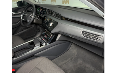 Audi E-Tron 55 Quattro* LED* Въздух - автомобили, коли, обяви за нови и употребявани 8