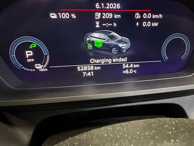 Audi E-Tron * 50 quattro * ПОДГРЕВ* PANO* KEYLESS* - автомобили, коли, обяви за нови и употребявани 15