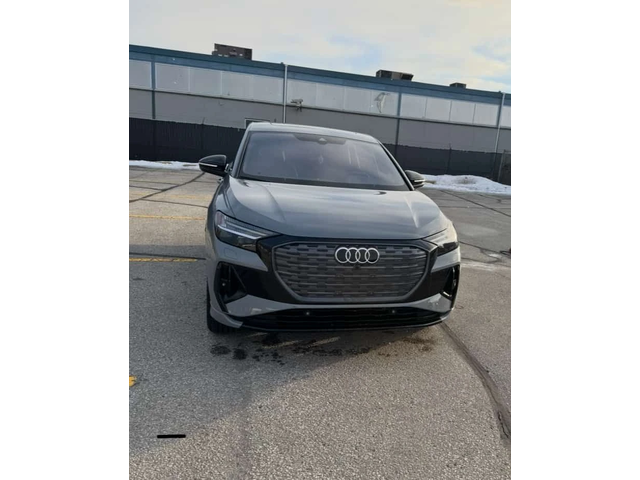 Audi E-Tron * 50 quattro * ПОДГРЕВ* PANO* KEYLESS* - автомобили, коли, обяви за нови и употребявани 4