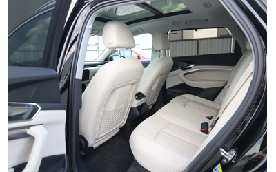 Audi e-Тron e-Тron - автомобили, коли, обяви за нови и употребявани 11