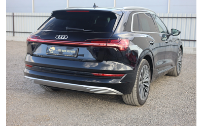 audi-e-tron-50-quattro-advanced-acc-360-pano-luft-keystart-4x4-szh-sth-assist-digital-matrix-leder-ambient-ahk-21zoll-icarbg-my21 - 4