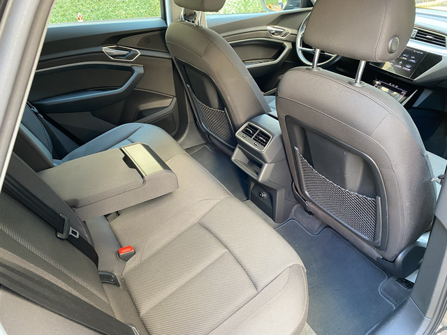 Audi E-Tron 50 quattro Business edition/ 90% SOH - автомобили, коли, обяви за нови и употребявани 11