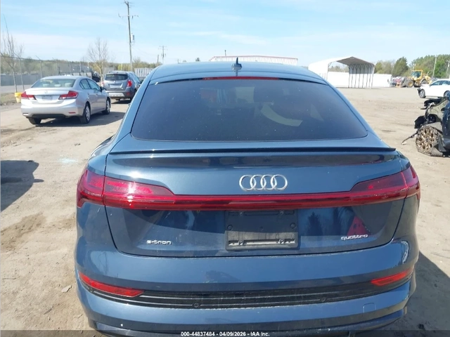 Audi E-Tron SPORTBACK PREMIUM QUATTRO - автомобили, коли, обяви за нови и употребявани 4