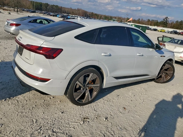 Audi E-Tron SPORTBACK PRESTIGE QUATTRO - автомобили, коли, обяви за нови и употребявани 2