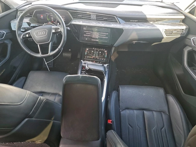 Audi E-Tron SPORTBACK PRESTIGE QUATTRO - автомобили, коли, обяви за нови и употребявани 7