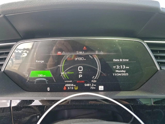 Audi E-Tron SPORTBACK PRESTIGE QUATTRO - автомобили, коли, обяви за нови и употребявани 8