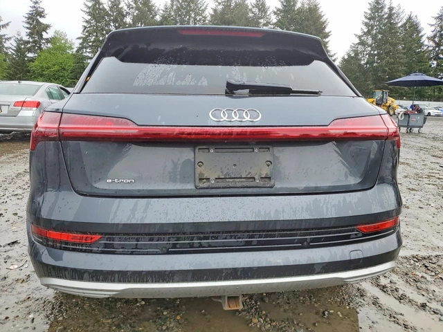 Audi E-Tron Prestige* 4x4 - автомобили, коли, обяви за нови и употребявани 5