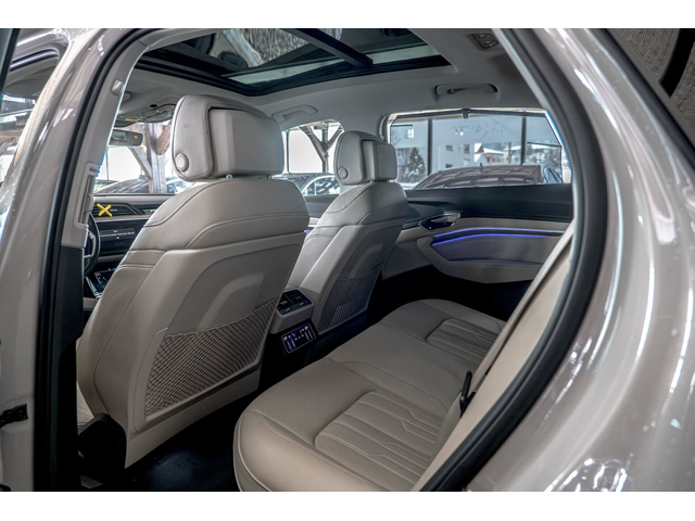 Audi E-Tron 55 95kWh/Quattro/Камера 360/Обдухване/Bang&Olufsen/Ambient - автомобили, коли, обяви за нови и употребявани 8