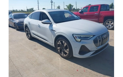 audi-e-tron - 0