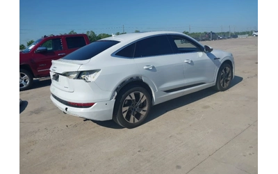 audi-e-tron - 3