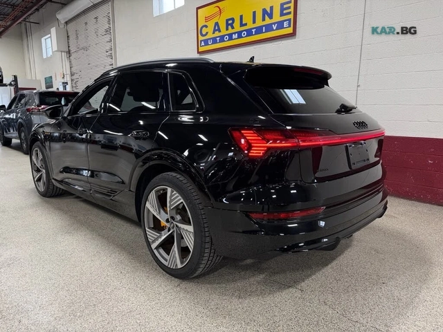 Audi E-Tron Technik quattro SUV AWD - автомобили, коли, обяви за нови и употребявани 5