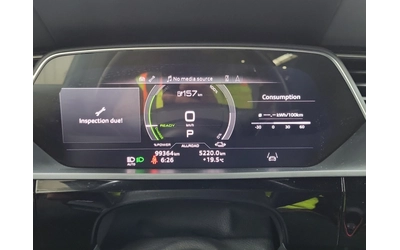 Audi E-Tron Sportback Technik / Quattro / HUD / Panorama / - автомобили, коли, обяви за нови и употребявани 9