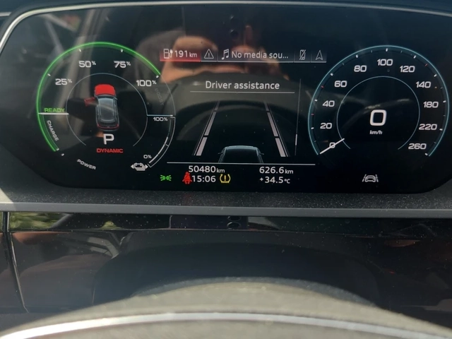 Audi E-Tron Progressiv - автомобили, коли, обяви за нови и употребявани 8