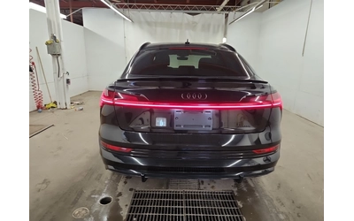 audi-e-tron - 4