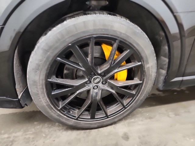Audi E-Tron - автомобили, коли, обяви за нови и употребявани 7