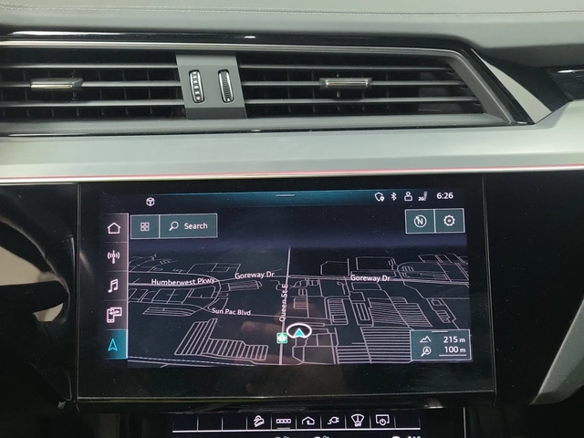 Audi E-Tron Sportback Technik / Quattro / HUD / Panorama / - автомобили, коли, обяви за нови и употребявани 11