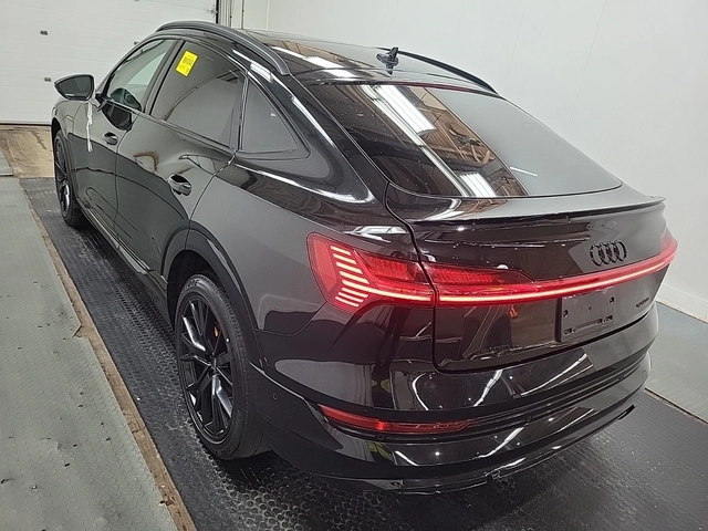 Audi E-Tron Sportback Technik / Quattro / HUD / Panorama / - автомобили, коли, обяви за нови и употребявани 5