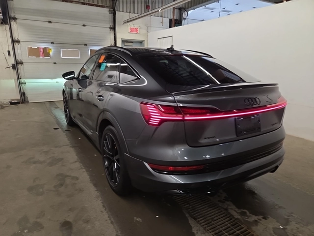 Audi E-Tron Sportback Technik / Quattro / HUD / - автомобили, коли, обяви за нови и употребявани 5