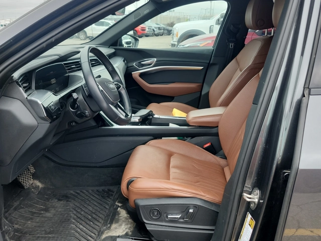 Audi E-Tron Sportback Technik - автомобили, коли, обяви за нови и употребявани 4