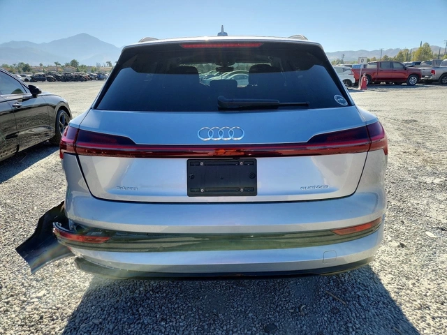 Audi E-Tron * PRESTIGE* QUATTRO* - автомобили, коли, обяви за нови и употребявани 4