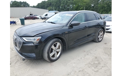 audi-e-tron - 0