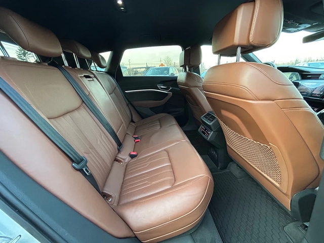 Audi E-Tron 55* SOH 95%* 1-ви собственик* - автомобили, коли, обяви за нови и употребявани 14