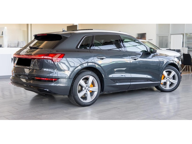 Audi e-tron e-tron 50 Quattro - автомобили, коли, обяви за нови и употребявани 4