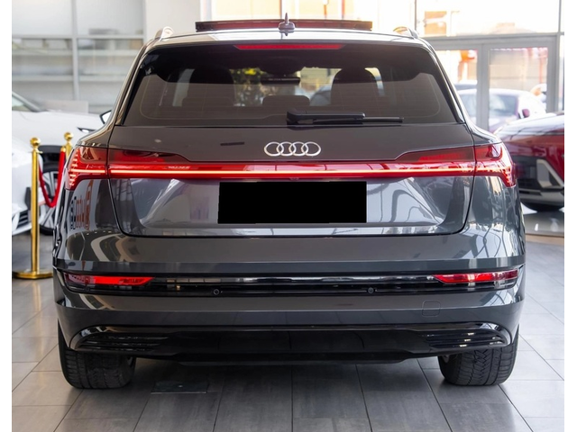 Audi e-tron e-tron 50 Quattro - автомобили, коли, обяви за нови и употребявани 5