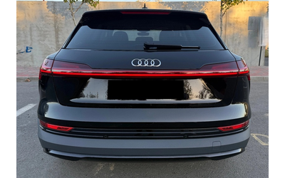 audi-e-tron-e-tron-50-quattro - 3