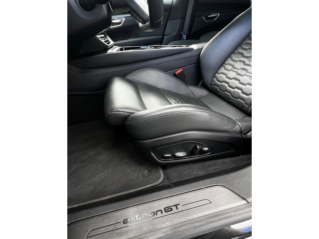 Audi e-tron e-tron GT Quattro - автомобили, коли, обяви за нови и употребявани 9