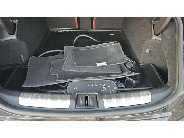 Audi E-Tron GT quattro Prestige - автомобили, коли, обяви за нови и употребявани 13