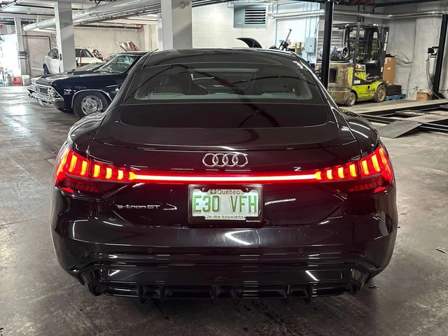 Audi E-Tron GT quattro/BANG & OLUFSEN/ПАНОРАМА - автомобили, коли, обяви за нови и употребявани 4