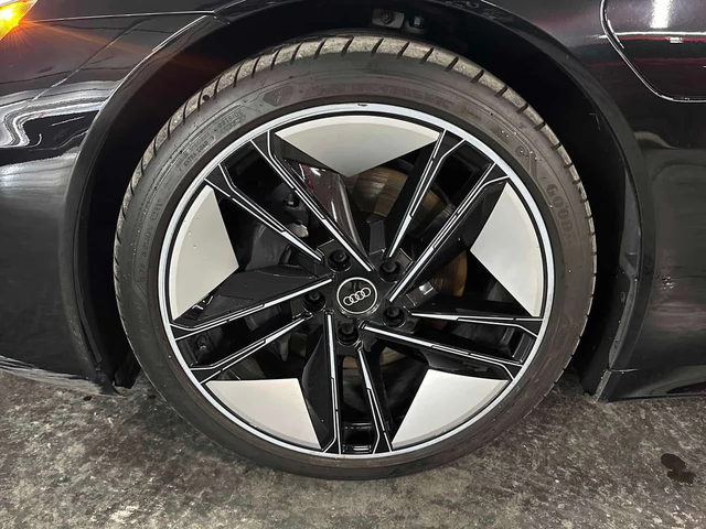 Audi E-Tron GT quattro/BANG & OLUFSEN/ПАНОРАМА - автомобили, коли, обяви за нови и употребявани 5