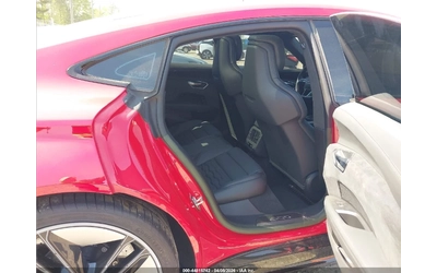Audi E-Tron GT RS GT QUATTRO - автомобили, коли, обяви за нови и употребявани 11