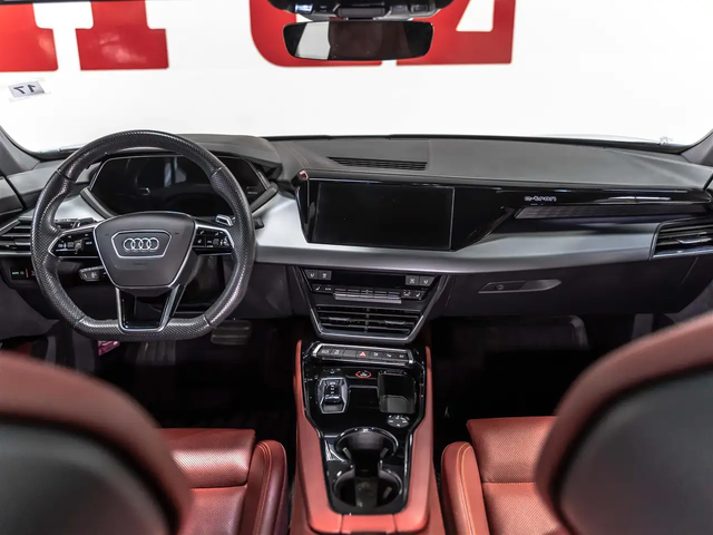 Audi E-Tron GT Premium Plus|B&O Sound|Black Optics|Accident Free| All Wheel Drive - автомобили, коли, обяви за нови и употребявани 7