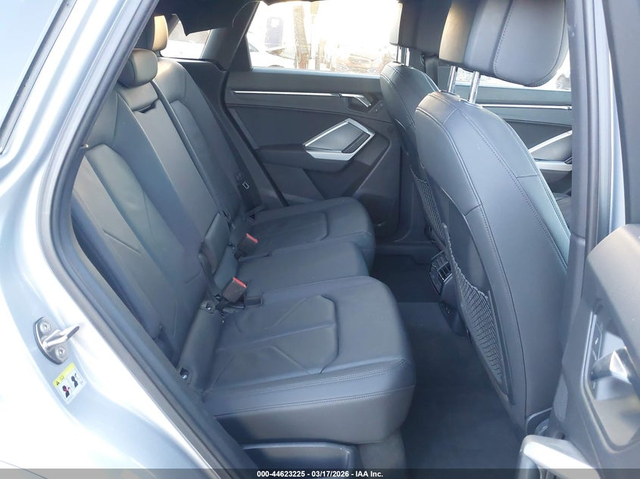 Audi Q3 2.0L I-4 DI, DOHC, VVT, TURBO, 228HP All Wheel Drive - автомобили, коли, обяви за нови и употребявани 7