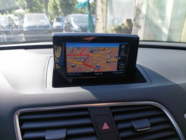 Audi Q3 2, 0TDI 143ps 4x4 AUTOMATIC - автомобили, коли, обяви за нови и употребявани 8