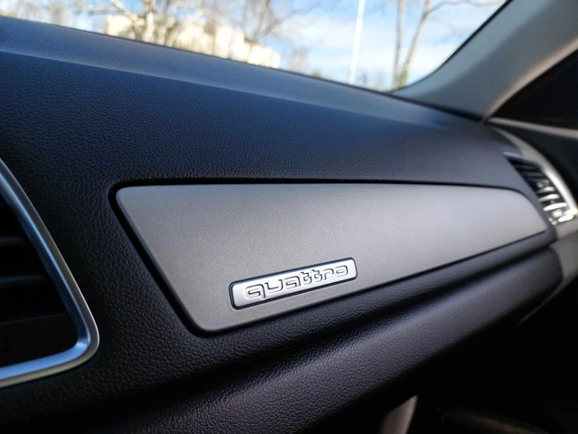 Audi Q3 2, 0TDI 4x4 S-Line - автомобили, коли, обяви за нови и употребявани 12