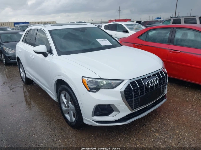 Audi Q3 PREMIUM 45 TFSI QUATTRO TIPTRONIC - автомобили, коли, обяви за нови и употребявани 0