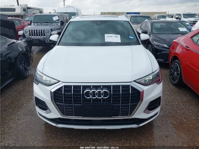 Audi Q3 PREMIUM 45 TFSI QUATTRO TIPTRONIC - автомобили, коли, обяви за нови и употребявани 1