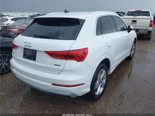 Audi Q3 PREMIUM 45 TFSI QUATTRO TIPTRONIC - автомобили, коли, обяви за нови и употребявани 5