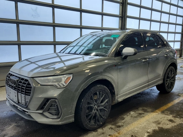 Audi Q3 * TECHNIK * CARFAX * ЦЕНА ДО БГ - автомобили, коли, обяви за нови и употребявани 0